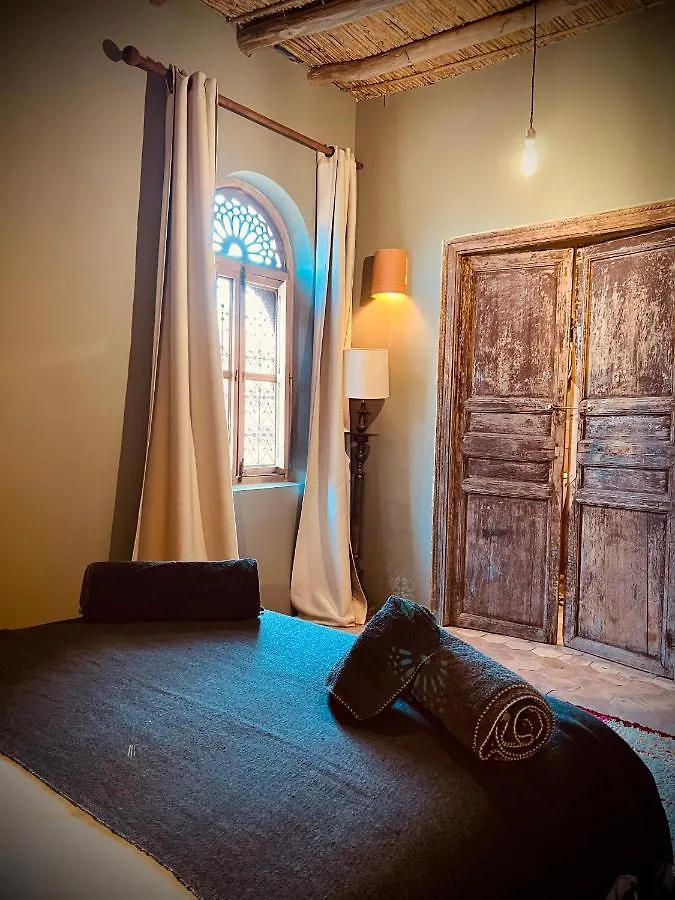 Aux Portes De Marrakech Villa Arts & Deco Avec Piscine Marrakesz